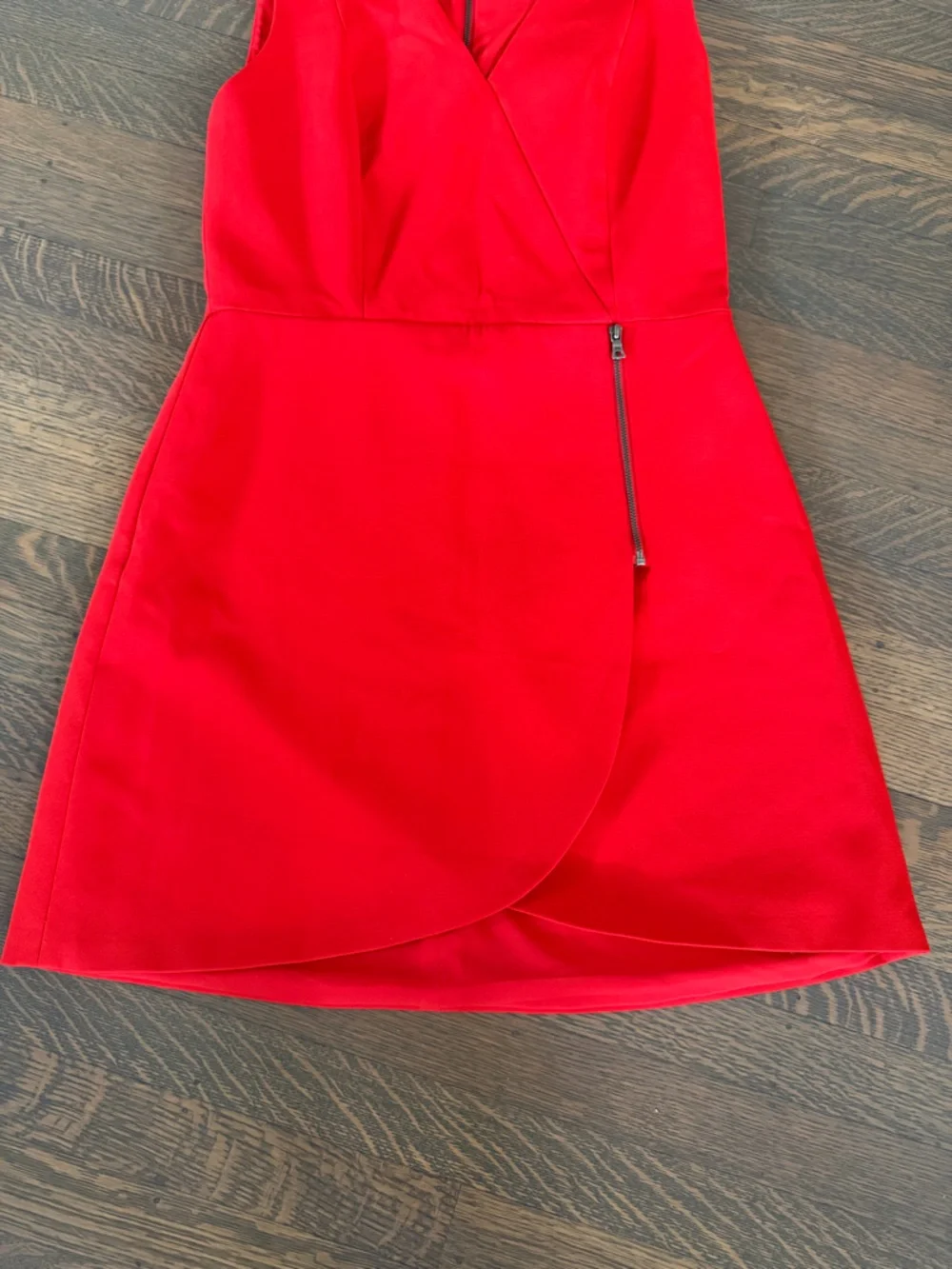 Alice + Olivia Lennon Red Side Zip Mini Dress EUC 10